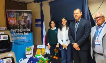Costa Rican authorities receive donations