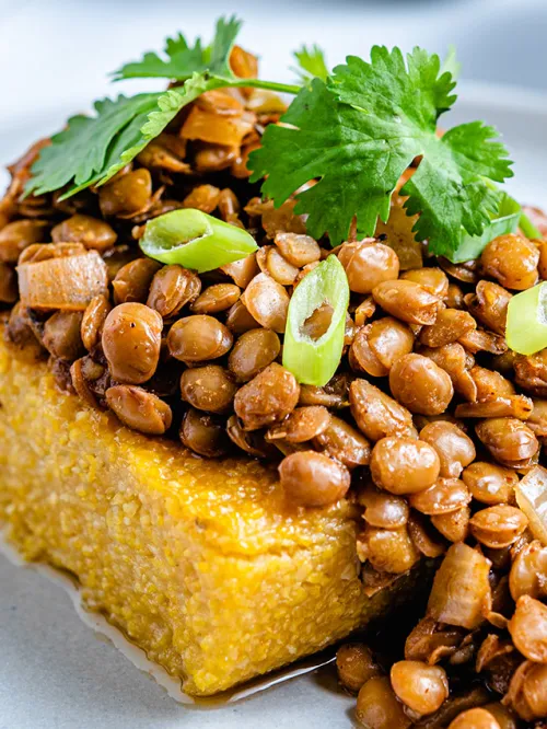 Polenta cake with lentil chorizo